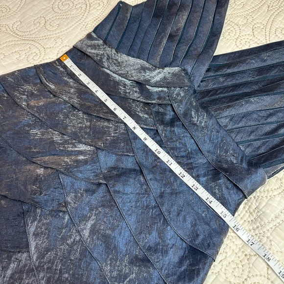 Adrianna Papell shimmering blue mermaid cut evening gown - Picture 5 of 8